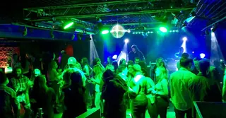 Friday night crowd on the LIVE dance floor